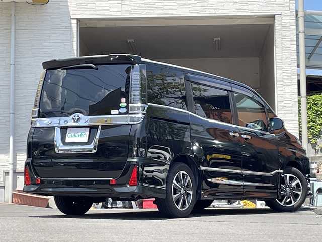 トヨタ ヴォクシー ZS 煌Ⅱ 大分県 2020(令2)年 1.6万km イナズマスパーキングブラックガラスフレーク ワンオーナー /両側パワースライドドア /純正ナビ/地デジ/Bluetooth/純正ビルトインETC/純正フロアマット/純正16インチルミホイール/純正LEDヘッドライト/オートライト/オートマチックハイビーム/コーナーセンサー/衝突被害軽減ブレーキ/横滑り防止装置/レーンキープアシスト/バックカメラ/クルーズコントロール/スマートキー/MTモード付きAT/5月3日から5月7日までお休みの為、書類発送及び車両搬出は5月8日以降になります。