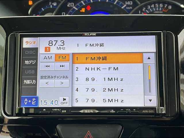 ダイハツ タント カスタム X 沖縄県 2016(平28)年 8.5万km パールホワイトⅢ ナビ　/（AM/FM/CD/DVD/USB）　/フルセグTV　/パワスラ　/LEDヘッドライト　/オートライト　/純正フロアマット　/純正14インチAW　/オートエアコン　/スマートキー2本　/プッシュスタート　