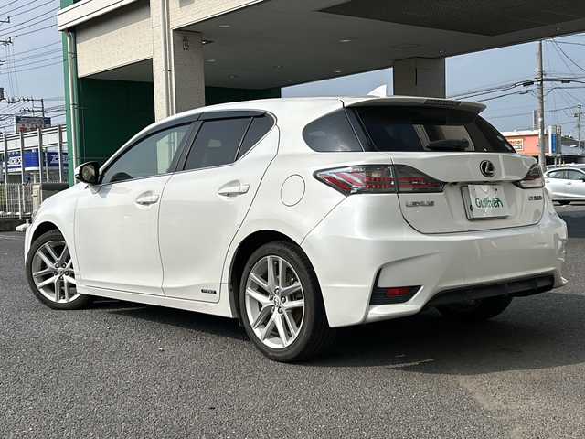 レクサス ＣＴ 200h バージョンC 茨城県 2014(平26)年 8.4万km ホワイトパールクリスタルシャイン 純正ナビ/バックカメラ/ETC/フルセグTV/ヒートシーター/Bluetooth/CD/DVD/USB/サンルーフ/純正フロアマット/パワーシート/レザーシート/シートヒーター/純正アルミホイール/ドアバイザー