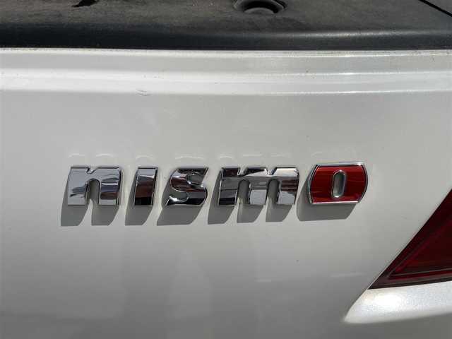 日産 フェアレディ Ｚ バージョンT 青森県 2009(平21)年 9.3万km ブリリアントホワイトパール 純正メモリナビ/AM/FM/CD/DVD/AUX/NISMOエアロ/V6ツインターボ/柿本マフラー/バックカメラ/社外ドライブレコーダー/シートヒーター/ハーフレザーシート/パドルシフト/純正フロアマット/スペアキー/純正AWサマータイヤ/取扱説明書/保証書