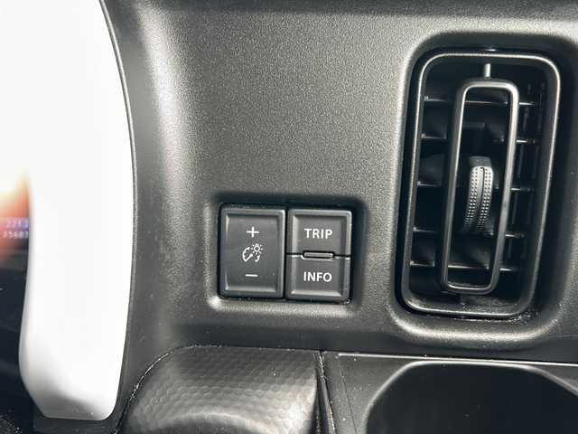 スズキ ハスラー HYBRID G 鹿児島県 2020(令2)年 3.6万km フェニックスレッドパール/ガンメタリック2トーンルーフ 純正ナビ/Bluetooth/DVD/CD/純正アルミホイール15インチ/全方位バックカメラ/オートライト/フルセグ/レーンアシスト/パーキングアシスト/ETC/アイドリングストップ/プッシュスタートボタン/パワーウィンドウ/シートヒーター