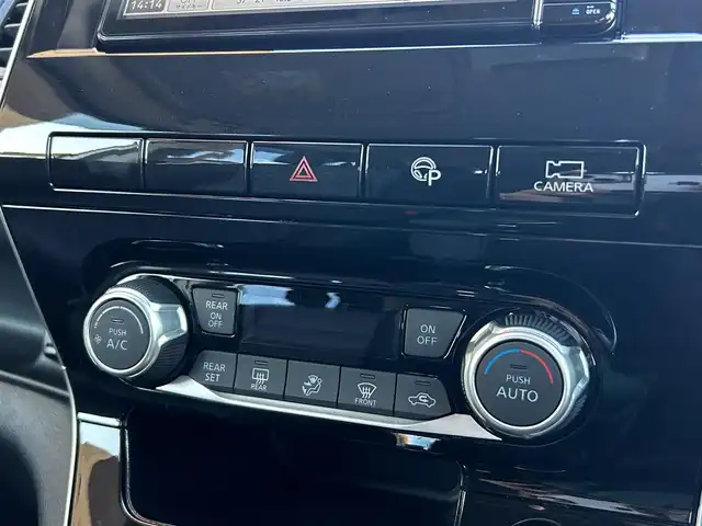 日産 セレナ ハイウェイスター V 福島県 2020(令2)年 2.3万km ブリリアントホワイトパール プロパイロット/インテリジェントFCW（前方衝突予測警報）/インテリジェントLI（車線逸脱防止支援システム）/インテリジェントLDW（車線逸脱警報）/インテリジェントエマージェンシーブレーキ/踏み間違い衝突防止アシスト/標識検知機能/BSW（後側方車両検知警報）/RCTA（後退時車両検知警報）/クルーズコントロール/社外ナビゲーション/型番：AVIC-RW710/【DVD/SD/BT/TV】/アラウンドビューモニター/フリップダウンモニター/両側電動スライドドア/シートバックテーブル/リアドアサンシェード/フロアマット/ドアバイザー