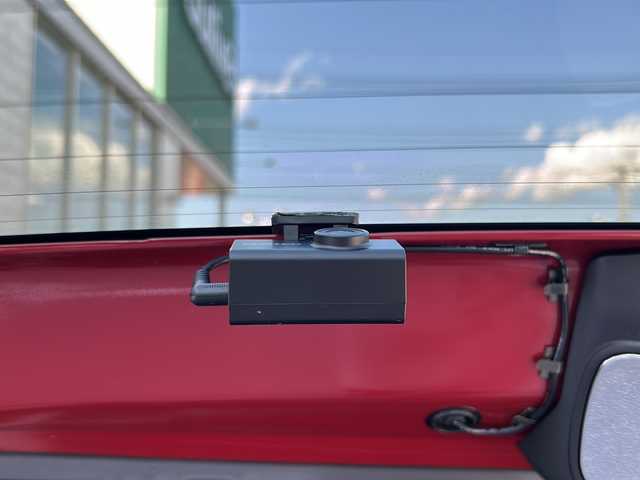 スズキ スペーシア ギア HYBRID XZ 栃木県 2019(令1)年 0.7万km フェニックスレッドパール/ガンメタリック2トーンルーフ ワンオーナー/純正8インチナビ/フルセグTV/Bluetooth/DVD再生/アラウンドビューモニター/前後ドライブレコーダー/後席サーキュレーター/シートヒーター/両側パワースライドドア/純正フロアマット/ETC/LEDヘッドライト/セーフティサポート/ABS/横滑り防止機能/コーナーセンサー/レーンキープアシスト/盗難防止装置/衝突被害軽減システム