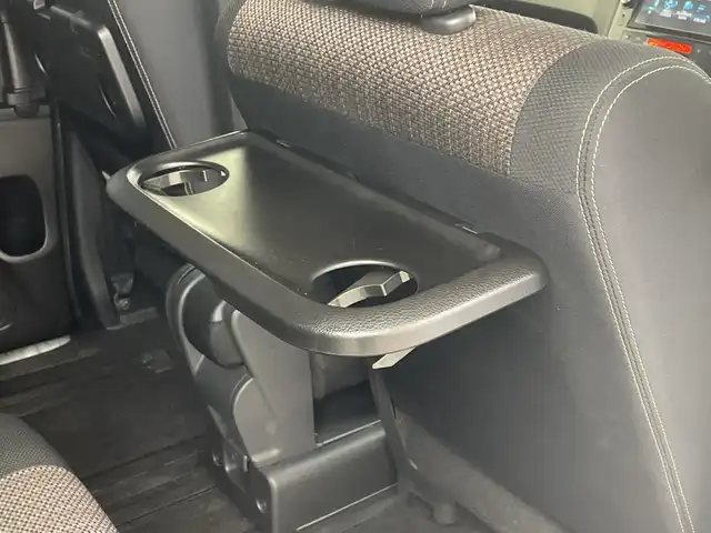 日産 セレナ ハイウェイS G S HV Aセーフ 群馬県 2014(平26)年 9.5万km ブリリアントホワイトパール 純正８型ナビ　純正１１型後席モニター　全周囲カメラ　片側電動スライドドア　衝突被害軽減ブレーキ　クルーズコントロール　スマートキー　前方ドライブレコーダー　ＬＥＤオートライト　ＥＴＣ　禁煙車