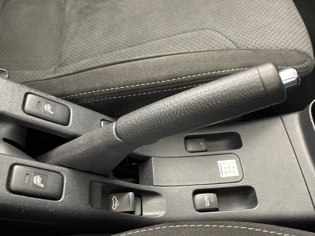 トヨタ コペン GRスポーツ 埼玉県 2021(令3)年 3.7万km 赤 社外７インチディスプレイオーディオ　/バックカメラ　/シートヒーター　/社外マフラー　/前ドラレコ　/ＢＬＩＴＺ製車高調「ＤＳＣ　ＰＬＵＳ」　/前後タワーバー　/ロールバー　/ＥＴＣ/社外エアクリーナー/リアスポイラー/Defi オイルプレスメーター/Defi ターボメーター/Defi 油温計/社外アルミホイール/オートＬＥＤライト　/フォグライト