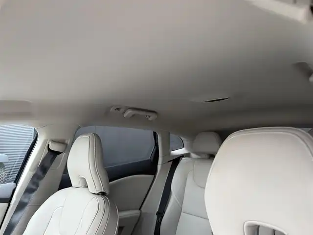 ボルボ Ｖ４０ D4 インスクリプション 和歌山県 2017(平29)年 6.7万km デニムブルーメタリック ナビ/バックカメラ/BT/TV/USB/CD/DVD/白革/前席パワーシート/前席シートヒーター/D席メモリ機能/LEDライト/ETC/ACC/BLIS/純正17インチホイール