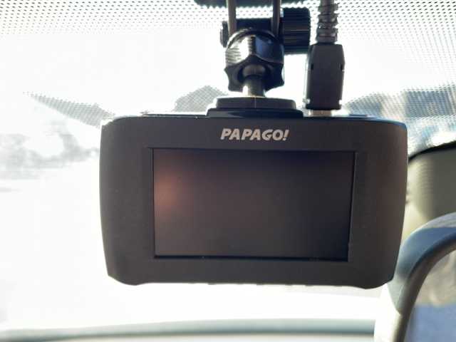 日産 セレナ X V 岩手県 2021(令3)年 2.7万km ブリリアントホワイトパール エマージェンシーブレーキ/ワンオーナー/純正ナビ/　CD/フルセグ/Bluetooth/アラウンドビューモニター/両側パワースライドドア/コーナーセンサー/クルーズコントロール/ドライブレコーダー/BSM/純正ホイールキャップ付きスタッドレスタイヤ積込み/スマートキー/保証書