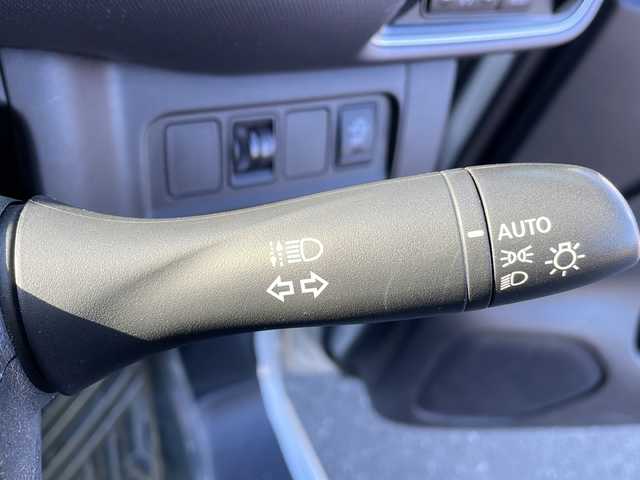 日産 セレナ X V 岩手県 2021(令3)年 2.7万km ブリリアントホワイトパール エマージェンシーブレーキ/ワンオーナー/純正ナビ/　CD/フルセグ/Bluetooth/アラウンドビューモニター/両側パワースライドドア/コーナーセンサー/クルーズコントロール/ドライブレコーダー/BSM/純正ホイールキャップ付きスタッドレスタイヤ積込み/スマートキー/保証書