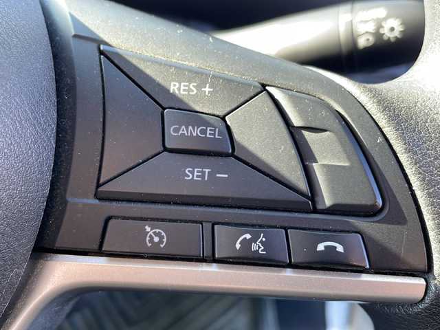 日産 セレナ X V 岩手県 2021(令3)年 2.7万km ブリリアントホワイトパール エマージェンシーブレーキ/ワンオーナー/純正ナビ/　CD/フルセグ/Bluetooth/アラウンドビューモニター/両側パワースライドドア/コーナーセンサー/クルーズコントロール/ドライブレコーダー/BSM/純正ホイールキャップ付きスタッドレスタイヤ積込み/スマートキー/保証書