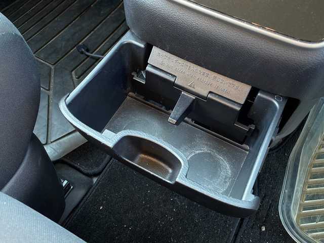 日産 セレナ X V 岩手県 2021(令3)年 2.7万km ブリリアントホワイトパール エマージェンシーブレーキ/ワンオーナー/純正ナビ/　CD/フルセグ/Bluetooth/アラウンドビューモニター/両側パワースライドドア/コーナーセンサー/クルーズコントロール/ドライブレコーダー/BSM/純正ホイールキャップ付きスタッドレスタイヤ積込み/スマートキー/保証書