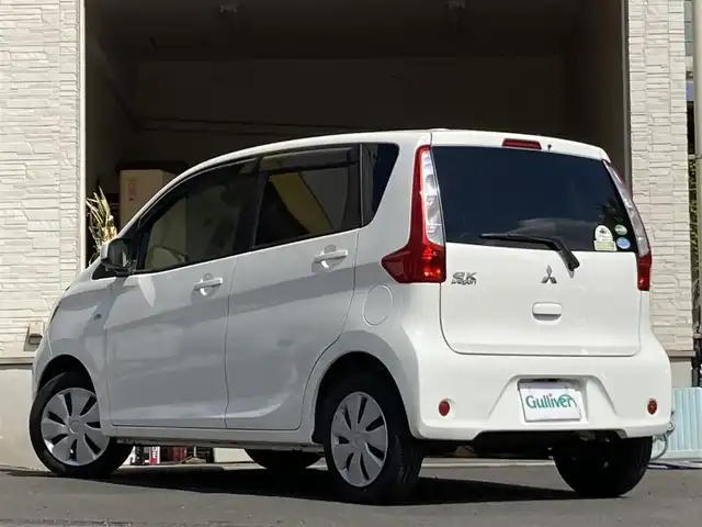 三菱 ｅＫワゴン M e－アシスト 大分県 2015(平27)年 1.4万km ホワイト 衝突被害軽減ブレーキ/社外フロアマット/社外ドラレコ/5月3日から5月7日までお休みの為、書類発送及び車両搬出は5月8日以降になります。