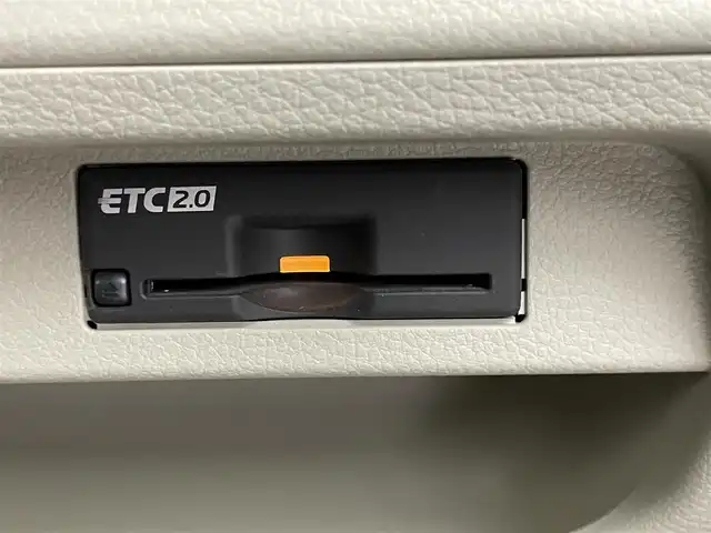 スズキ ラパン モード 埼玉県 2020(令2)年 2万km フォーンベージュメタリック/ホワイト2トーンルーフ 社外８インチナビ　全方位モニター　ＥＴＣ２．０　シートヒーター　プッシュスタート　ＬＥＤヘッドライト　純正フロアマット　ＣＤ　ＤＶＤ　Ｂｌｕｅｔｏｏｔｈ　地デジフルセグＴＶ　スマートキー　オートライト