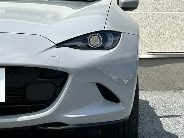 マツダ ロードスター S レザーパッケージ Vセレクション 茨城県 2024(令6)年 0.4万km グレー 純正ナビ/フルセグTV/Bluetooth接続/バックカメラ/スポーツタンナッパ本革シート/シートヒーター/BOSEサウンド/クルーズコントロール/LEDオートライト/純正１６インチアルミホイール/コーナーセンサー/USB入力端子/ベージュソフトトップ