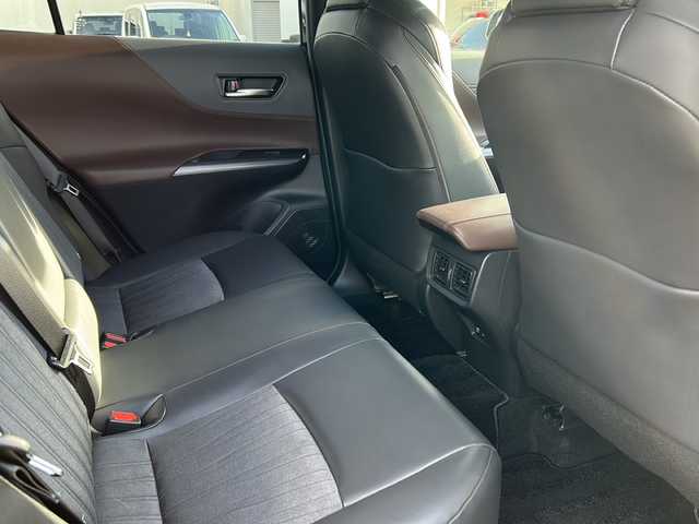 トヨタ ハリアー Z 秋田県 2020(令2)年 8.6万km 黒 純正メモリーナビ/純正BT、フルセグTV、AppleCarPlay、AndroidAuto/バックカメラ/純正19インチAW/社外前後ドライブレコーダー/ETC2.0/４WD/前後コーナーセンサー/スペアキー