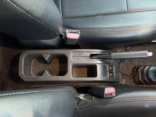 スズキ ジムニー XC 新潟県 2018(平30)年 5.2万km ジャングルグリーン 純正ディスプレイオーディオ/Bluetooth接続/DVD・CD再生/ミュージックプレイヤー接続可能/4WD/クルーズコントロール/レーンキープ/衝突軽減ブレーキ/盗難防止装置/レザー調シートカバー/ミラーヒーター/シートヒーター/ドアバイザー/ルーフレール/背面タイヤ/純正フロアマット/ＬＥＤヘッドライト/ウインカーミラー/ＵＳＢ入力端子