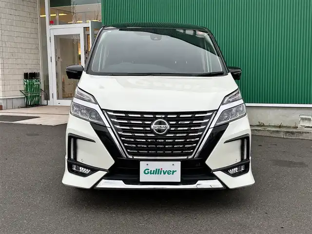 日産 セレナ ハイウェイスター V 宮城県 2021(令3)年 1.2万km ブリリアントホワイトパール 2トーン セーフティパックA/・SRSエアバッグ（サイド/カーテン）/・インテリジェントアラウンドビューモニター/・インテリジェントルームミラー/・ふらつき警報/・ヒーター付ドアミラー/リアオートエアコン/3列目ヒーターダクト/防水シート/＝＝＝/プロパイロット/インテリジェントエマージェンシーブレーキ/踏み間違い衝突防止アシスト/車線逸脱警報/車線逸脱防止支援システム/後側方車両検知警報/後退時車両検知警報/後側方衝突防止支援システム/前方衝突予測警報/コーナーセンサー/純正10インチナビ/・CD/DVD/・Bluetooth/・フルセグTV/ビルトインETC/ドライブレコーダー/ハンズフリーパワースライドドア（両側）/革巻きステアリング/電動パーキングブレーキ/ブレーキホールド/アダプティブLEDヘッドランプ/フォグランプ/オートライト/スマートキー＆プッシュスタート/電動格納ミラー/純正16インチAW/純正ドアバイザー/純正フロアマット/W/サイド/カーテンエアバッグ