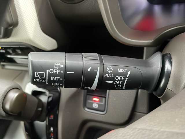 ホンダ Ｎ ＷＧＮ L ホンダセンシング 山形県 2020(令2)年 5.2万km プレミアムアイボリーパールⅡ Honda SENSING	/・衝突軽減ブレーキ（ＣＭＢＳ）	/・路外逸脱抑制機能	/・先行車発進お知らせ機能	/・アダプティブクルーズコントロール（ＡＣＣ）	/・車線維持支援システム（ＬＫＡＳ）	/・標識認識機能	/・誤発進抑制機能 	/・近距離衝突軽減ブレーキ/純正ナビ（フルセグ.CD.DVD.Bluetooth）/バックカメラ/運転席シートヒーター/USB/ETC/電子制御パーキングブレーキ/ブレーキホールド/LEDヘッドライト/純正フロアマット/プッシュスタート/スマートキー/プラズマクラスター