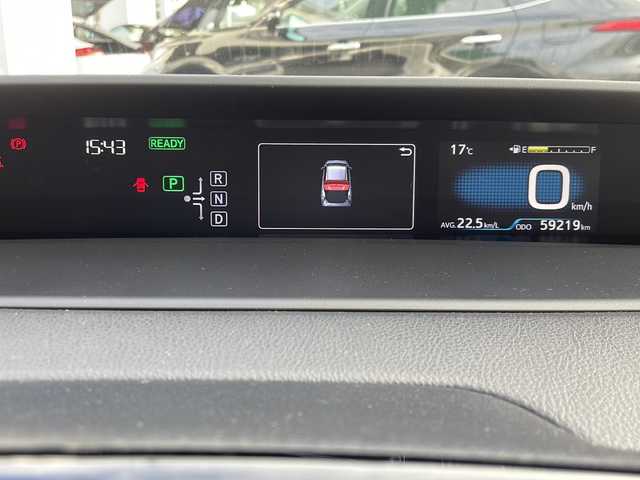 トヨタ プリウス S ツーリングセレクション 愛知県 2017(平29)年 6万km エモーショナルレッド 純正9型ナビゲーション/【AM/FM/BT/CD/DVD/フルセグ】/バックカメラ/ビルトインETC/プリクラッシュセーフティ/レーンキープアシスト/前方ドライブレコーダー/黒合皮シート/前席シートヒーター/プッシュスタート/スマートキー/横滑り防止装置/LEDヘッドライト/純正フォグライト/純正17インチアルミホイール/純正フロアマット/純正ドアバイザー/スペアキー1本/新車保証書