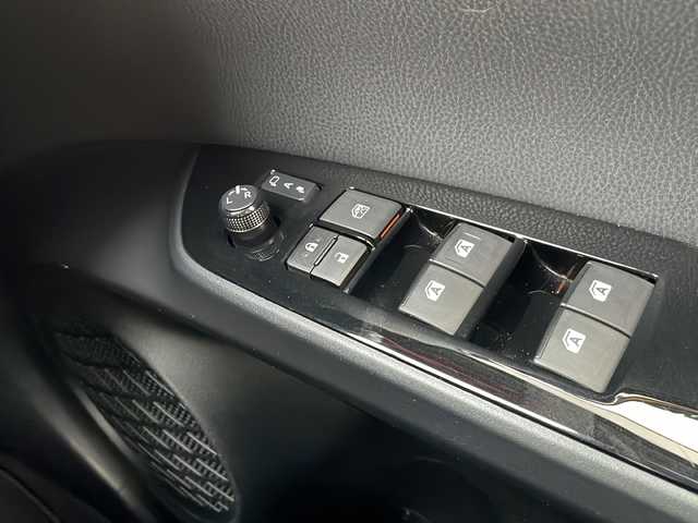 トヨタ プリウス S ツーリングセレクション 愛知県 2017(平29)年 6万km エモーショナルレッド 純正9型ナビゲーション/【AM/FM/BT/CD/DVD/フルセグ】/バックカメラ/ビルトインETC/プリクラッシュセーフティ/レーンキープアシスト/前方ドライブレコーダー/黒合皮シート/前席シートヒーター/プッシュスタート/スマートキー/横滑り防止装置/LEDヘッドライト/純正フォグライト/純正17インチアルミホイール/純正フロアマット/純正ドアバイザー/スペアキー1本/新車保証書