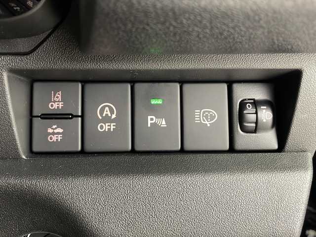 スズキ ジムニー ノマド FC 熊本県 2025(令7)年 0.1千km 黒 2/4WD切り替え/デュアルカメラブレーキサポート/先行車発進お知らせ/標識認識機能/アダプティブクルーズコントロール/車線逸脱警報機能/ふらつき警報機能/前席シートヒーター/コーナーセンサー/アイドリングストップ/電動格納ミラー/ミラウィンカー/ミラーヒーター/フロントフォグランプ/取り扱い説明書/保証書/・カラーコードWB3