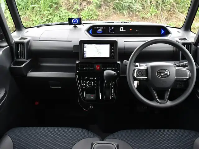 ダイハツ タント カスタム X 福岡県 2023(令5)年 1.3万km シャイニングホワイトパール ワンオーナー/社外メモリナビ/フルセグTV・BT・CD・DVD・FM・AM/全方位カメラ/スマートアシスト/オートハイビーム/クリアランスソナー/純正LEDヘッドライト/両側パワースライドドア/ステアリングスイッチ/電動パーキングブレーキ/ブレーキホールド/保証書・取説・スペアキー