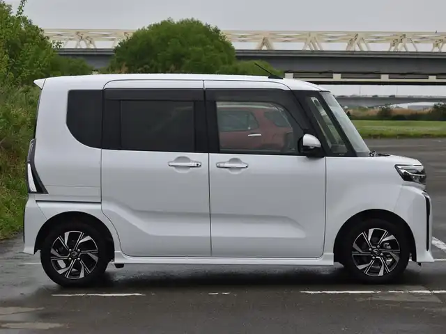 ダイハツ タント カスタム X 福岡県 2023(令5)年 1.3万km シャイニングホワイトパール ワンオーナー/社外メモリナビ/フルセグTV・BT・CD・DVD・FM・AM/全方位カメラ/スマートアシスト/オートハイビーム/クリアランスソナー/純正LEDヘッドライト/両側パワースライドドア/ステアリングスイッチ/電動パーキングブレーキ/ブレーキホールド/保証書・取説・スペアキー