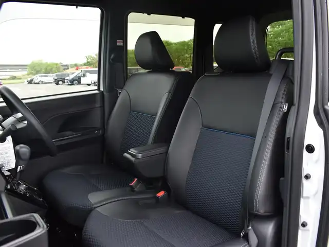 ダイハツ タント カスタム X 福岡県 2023(令5)年 1.3万km シャイニングホワイトパール ワンオーナー/社外メモリナビ/フルセグTV・BT・CD・DVD・FM・AM/全方位カメラ/スマートアシスト/オートハイビーム/クリアランスソナー/純正LEDヘッドライト/両側パワースライドドア/ステアリングスイッチ/電動パーキングブレーキ/ブレーキホールド/保証書・取説・スペアキー