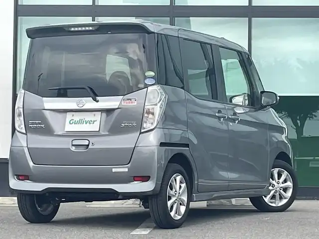 日産 デイズ ルークス ハイウェイスターX 和歌山県 2017(平29)年 3万km チタニウムグレーメタリック 純正ナビ（MM316D-W）/(AM/FM/CD/DVD/Bluetooth)/全方位カメラ/衝突軽減ブレーキ/横滑り防止機能/アイドリングストップ/オートライト/オートマチックハイビーム/ETC/ドライブレコーダー/スマートキー/プッシュスタート/ステアリングリモコン/純正AW