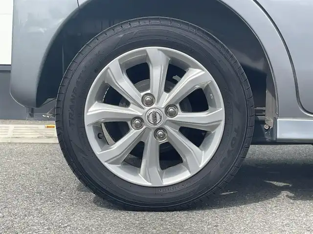 日産 デイズ ルークス ハイウェイスターX 和歌山県 2017(平29)年 3万km チタニウムグレーメタリック 純正ナビ（MM316D-W）/(AM/FM/CD/DVD/Bluetooth)/全方位カメラ/衝突軽減ブレーキ/横滑り防止機能/アイドリングストップ/オートライト/オートマチックハイビーム/ETC/ドライブレコーダー/スマートキー/プッシュスタート/ステアリングリモコン/純正AW