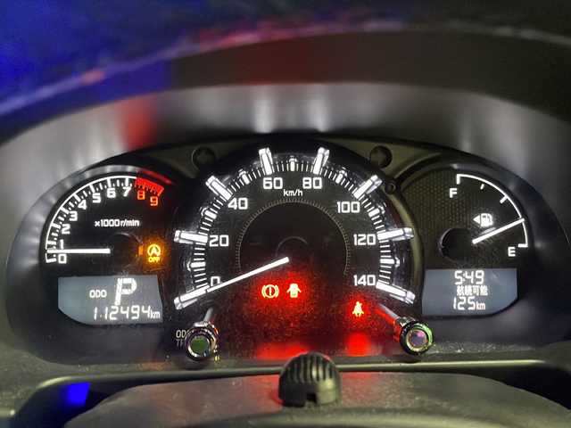 ダイハツ コペン ローブ 茨城県 2017(平29)年 11.3万km ブライトシルバーメタリック (株)IDOMが運営する【じしゃロン水戸店】の自社ローン専用車両になりますこちらは現金またはオートローンご利用時の価格です。自社ローンご希望の方は別途その旨お申付け下さい/純正ナビ(FC、M、AM、フルセグTV、SD/DVD、CD、BT)/バックカメラ/純正フロアマット/プッシュスタート/スマートキー/アイドリングストップ/横滑り防止/ETC/LEDヘッドライト