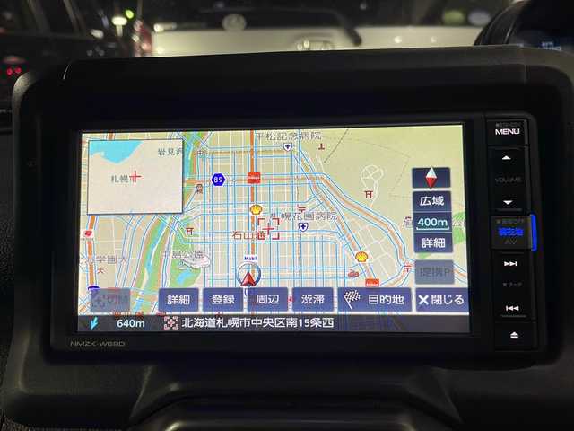 ダイハツ コペン ローブ 茨城県 2017(平29)年 11.3万km ブライトシルバーメタリック (株)IDOMが運営する【じしゃロン水戸店】の自社ローン専用車両になりますこちらは現金またはオートローンご利用時の価格です。自社ローンご希望の方は別途その旨お申付け下さい/純正ナビ(FC、M、AM、フルセグTV、SD/DVD、CD、BT)/バックカメラ/純正フロアマット/プッシュスタート/スマートキー/アイドリングストップ/横滑り防止/ETC/LEDヘッドライト