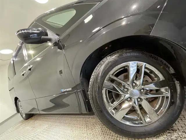 日産 セレナ ライダー プロパイロット E 愛知県 2017(平29)年 5.5万km ダイヤモンドブラック 純正９インチナビ（地図SD欠）/（AM/FM/Bluetooth/フルセグTV/CD/DVD/SD/AUX/USB）　/プロパイロット　/衝突軽減ブレーキ　/両側電動スライドドア　/ＬＥＤヘッドライト　/後席フリップダウンモニター　/バッグカメラ　/ドライブレコーダー　/コーナーセンサー/エマージェンシーブレーキ/車線逸脱警報/車線逸脱防止支援　/横揺れ防止装置/オートホールド　/プッシュスタート/スマートキー/アイドリングストップ/純正フロアマット/オートライト