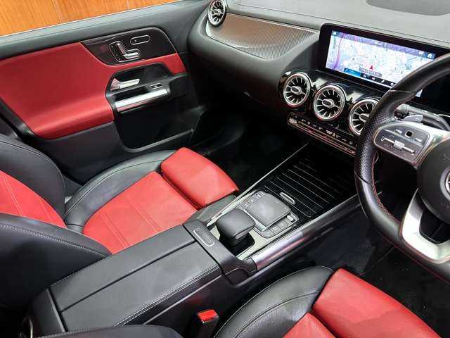 メルセデス・ベンツ ＧＬＡ２００ｄ 4マチック AMGライン 千葉県 2020(令2)年 5.9万km イリジウムシルバー パノラマSR　/AMGレザーEXC　/アドバンスドパッケージ　/HUD　/純正ナビ　/360°カメラ　/ACC　/BSM　/シートヒーター　/パワーシート　/LEDヘッドライト　/オートライト　/電動リアゲート　/パーキングアシスト　/ETC