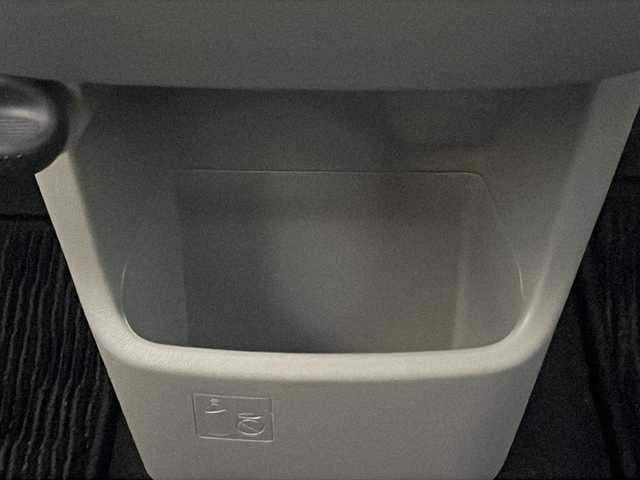 ダイハツ ムーヴ L SAⅡ 茨城県 2017(平29)年 0.5万km ブライトシルバーメタリック ワンオーナー/純正ナビ/　　【フルセグ、BT、CD、DVD】/衝突被害軽減システム/横滑り防止装置/アイドリングストップ/純正フロアマット