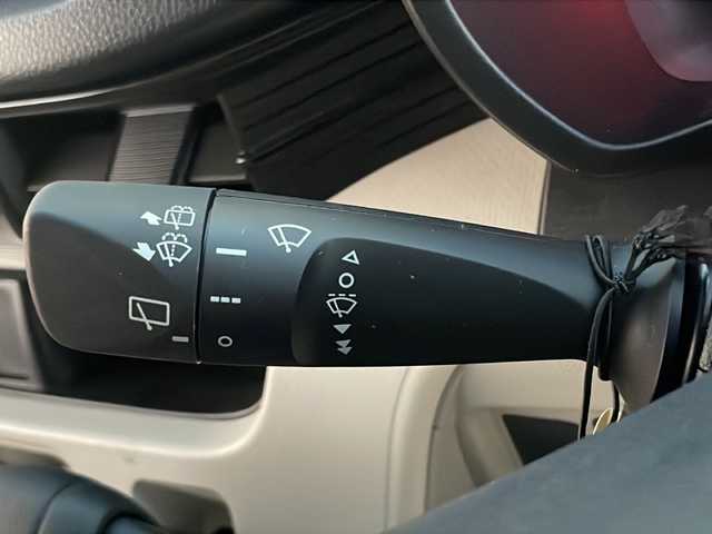 ダイハツ ムーヴ L SAⅡ 茨城県 2017(平29)年 0.5万km ブライトシルバーメタリック ワンオーナー/純正ナビ/　　【フルセグ、BT、CD、DVD】/衝突被害軽減システム/横滑り防止装置/アイドリングストップ/純正フロアマット