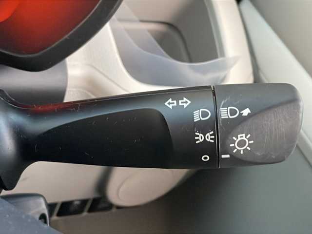 ダイハツ ムーヴ L SAⅡ 茨城県 2017(平29)年 0.5万km ブライトシルバーメタリック ワンオーナー/純正ナビ/　　【フルセグ、BT、CD、DVD】/衝突被害軽減システム/横滑り防止装置/アイドリングストップ/純正フロアマット