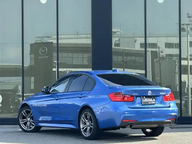 ＢＭＷ ３２０ｉ xDrive Mスポーツ 石川県 2015(平27)年 2.9万km 青 4WD/インテリジェントセーフティ/純正ナビ/　Bluetooth・AM/FM・CD・DVD・USB・AUX/バックカメラ/ルームミラーETC/アダプティブクルーズコントロール/パワーシート（D+N席）/シートメモリー/パドルシフト/横滑り防止装置/盗難防止装置/純正アルミホイール/スマートキー