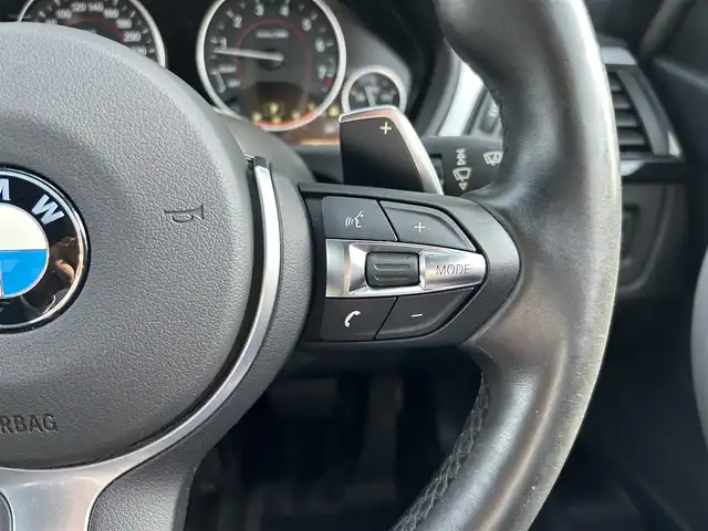 ＢＭＷ ３２０ｉ xDrive Mスポーツ 石川県 2015(平27)年 2.9万km 青 4WD/インテリジェントセーフティ/純正ナビ/　Bluetooth・AM/FM・CD・DVD・USB・AUX/バックカメラ/ルームミラーETC/アダプティブクルーズコントロール/パワーシート（D+N席）/シートメモリー/パドルシフト/横滑り防止装置/盗難防止装置/純正アルミホイール/スマートキー