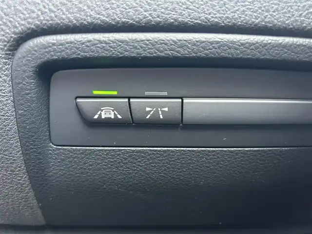 ＢＭＷ ３２０ｉ xDrive Mスポーツ 石川県 2015(平27)年 2.9万km 青 4WD/インテリジェントセーフティ/純正ナビ/　Bluetooth・AM/FM・CD・DVD・USB・AUX/バックカメラ/ルームミラーETC/アダプティブクルーズコントロール/パワーシート（D+N席）/シートメモリー/パドルシフト/横滑り防止装置/盗難防止装置/純正アルミホイール/スマートキー
