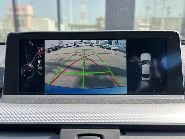 ＢＭＷ ３２０ｉ xDrive Mスポーツ 石川県 2015(平27)年 2.9万km 青 4WD/インテリジェントセーフティ/純正ナビ/　Bluetooth・AM/FM・CD・DVD・USB・AUX/バックカメラ/ルームミラーETC/アダプティブクルーズコントロール/パワーシート（D+N席）/シートメモリー/パドルシフト/横滑り防止装置/盗難防止装置/純正アルミホイール/スマートキー