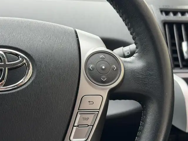 トヨタ プリウス α S ツーリングセレクション 兵庫県 2015(平27)年 5.1万km ホワイトパールクリスタルシャイン 社外ナビ(EX009V)/(CD/DVD/BT/SD)/フルセグTV/バックカメラ/ETC/前後ドライブレコーダー/社外レーダー/LEDヘッドライト/オートライト/フォグランプ/ステアリングリモコン/革巻きステアリング/電動格納ミラー/スマートキー/社外フロアマット/純正ドアバイザー/純正アルミ16インチ