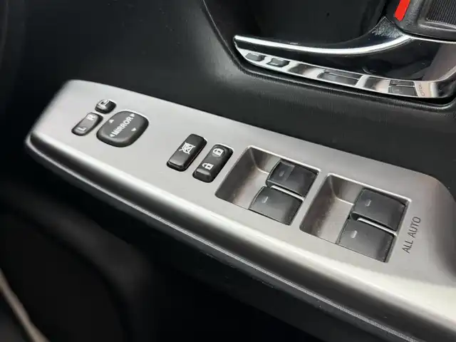 トヨタ プリウス α S ツーリングセレクション 兵庫県 2015(平27)年 5.1万km ホワイトパールクリスタルシャイン 社外ナビ(EX009V)/(CD/DVD/BT/SD)/フルセグTV/バックカメラ/ETC/前後ドライブレコーダー/社外レーダー/LEDヘッドライト/オートライト/フォグランプ/ステアリングリモコン/革巻きステアリング/電動格納ミラー/スマートキー/社外フロアマット/純正ドアバイザー/純正アルミ16インチ