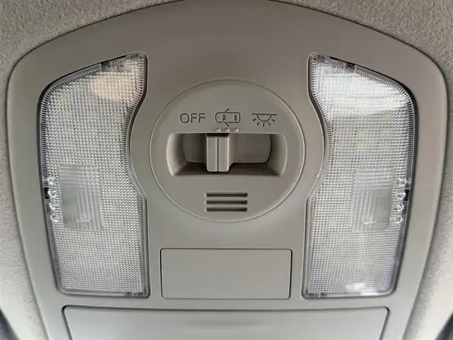 トヨタ プリウス α S ツーリングセレクション 兵庫県 2015(平27)年 5.1万km ホワイトパールクリスタルシャイン 社外ナビ(EX009V)/(CD/DVD/BT/SD)/フルセグTV/バックカメラ/ETC/前後ドライブレコーダー/社外レーダー/LEDヘッドライト/オートライト/フォグランプ/ステアリングリモコン/革巻きステアリング/電動格納ミラー/スマートキー/社外フロアマット/純正ドアバイザー/純正アルミ16インチ