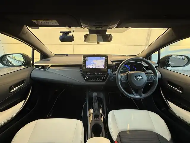 トヨタ カローラツーリング ハイブリッド ダブルバイビー 千葉県 2020(令2)年 4.5万km スパークリングブラックパールクリスタルシャイン 純正ディスプレイオーディオ/バックカメラ/クルーズコントロール/前席シートヒーター/ビルトインETC/ハンドルヒーター/ステアリングスイッチ/ハーフレザーシート/プッシュスタート/スマートキー/AC100V/コーナーセンサー/衝突被害軽減ブレーキ/レーンキープアシスト