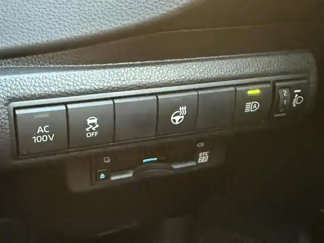 トヨタ カローラツーリング ハイブリッド ダブルバイビー 千葉県 2020(令2)年 4.5万km スパークリングブラックパールクリスタルシャイン 純正ディスプレイオーディオ/バックカメラ/クルーズコントロール/前席シートヒーター/ビルトインETC/ハンドルヒーター/ステアリングスイッチ/ハーフレザーシート/プッシュスタート/スマートキー/AC100V/コーナーセンサー/衝突被害軽減ブレーキ/レーンキープアシスト