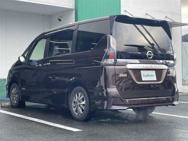 日産 セレナ