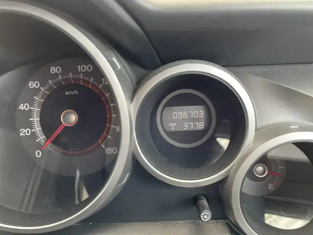 ホンダ クロスロード 18L Xパッケージ 宮城県 2007(平19)年 9.7万km プレミアムホワイトパール 純正ＨＤＤナビ/３列シート/バックカメラ/オートライト/スペアキー/ＤＶＤ／ＡＭ／ＦＭ