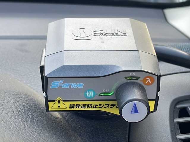三菱 パジェロ ロング スーパーエクシード 福岡県 2013(平25)年 18.3万km ウォームホワイトパール ワンオーナー/前席パワーシート　/前席シートヒーター/ＥＴＣ　/クルーズコントロール/前後ドライブレコーダー　/純正ナビ（Ｂｌｕｅｔｏｏｔｈ・ラジオ・ＤＩＳＣ）　/インナードアハンドルランプ　/トランスファーシフトレバー/誤発進防止システム/純正18インチアルミホイール/パワーステアリング/パワーウィンドウ/キセノンランプ/横滑り防止装置/盗難防止装置/保証書/取扱説明書/スペアキー/リモコンキー