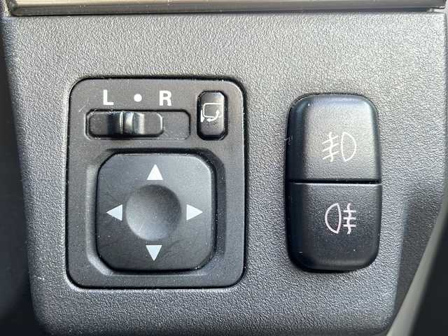 三菱 パジェロ ロング スーパーエクシード 福岡県 2013(平25)年 18.3万km ウォームホワイトパール ワンオーナー/前席パワーシート　/前席シートヒーター/ＥＴＣ　/クルーズコントロール/前後ドライブレコーダー　/純正ナビ（Ｂｌｕｅｔｏｏｔｈ・ラジオ・ＤＩＳＣ）　/インナードアハンドルランプ　/トランスファーシフトレバー/誤発進防止システム/純正18インチアルミホイール/パワーステアリング/パワーウィンドウ/キセノンランプ/横滑り防止装置/盗難防止装置/保証書/取扱説明書/スペアキー/リモコンキー