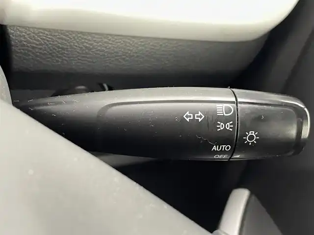 スズキ ハスラー F リミテッド 熊本県 2017(平29)年 4.6万km クールカーキパールメタリック/ホワイト2トーンルーフ 衝突被害軽減ブレーキ/社外オーディオ/HIDオートヘッドライト/シートヒーター/アイドリングストップ/横すべり防止装置/スマートキー/スペアキー/ISOFIX/ドアバイザー/助手席下収納BOX/プッシュスタート